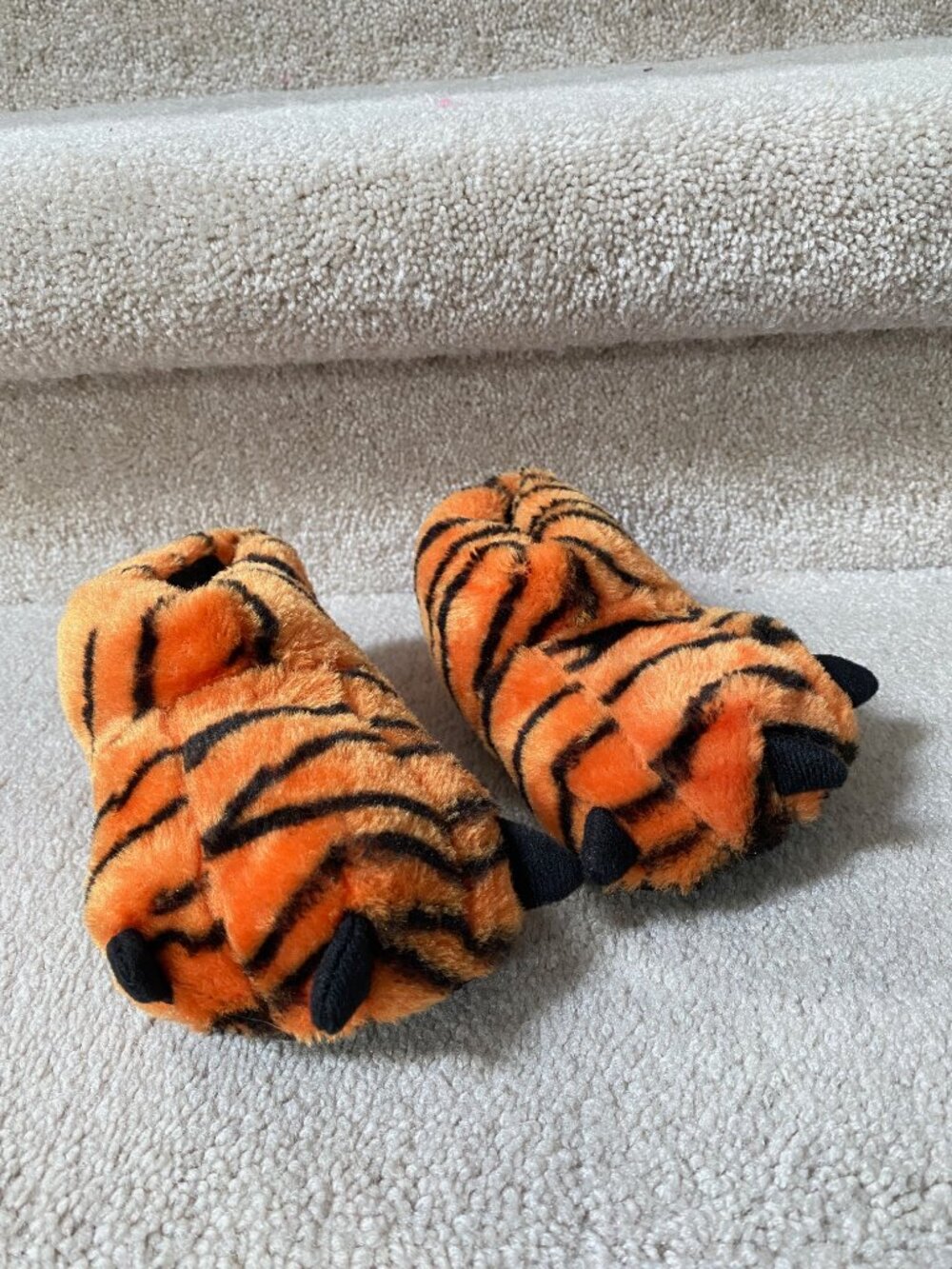 Lazy One Tiger Paw Striped Slippers Size 8/9 Toddler Great For Costume